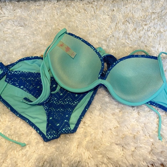 Blue bikini set - Picture 3 of 4